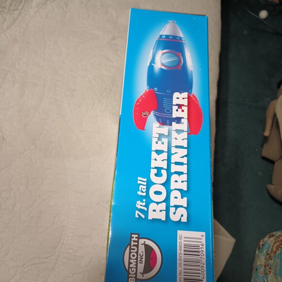 NEW BigMouth 7' Outdoor Giant Rocket Sprinkler - Picture 6 of 7